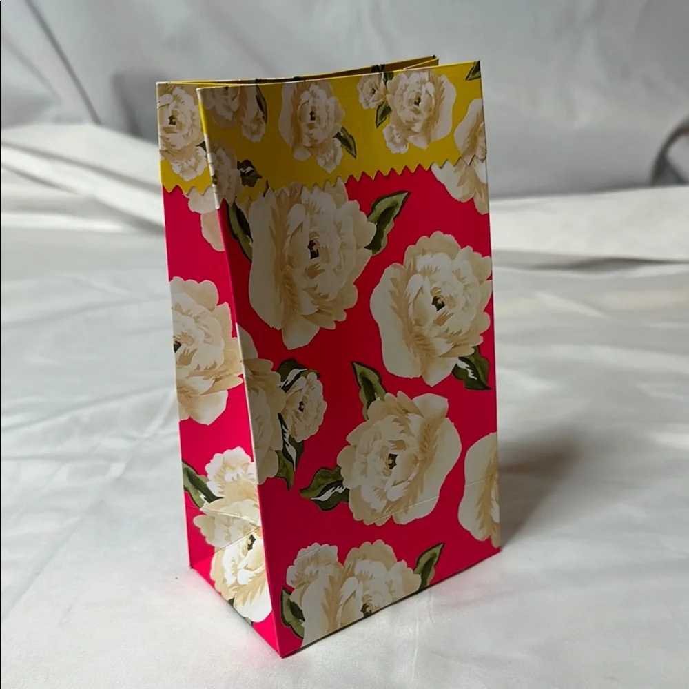 NWOT Farm Rio Gift Bags - Multi Print - Set of 4